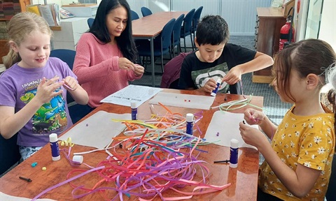 Gannawarra Library Service quilling session.jpg